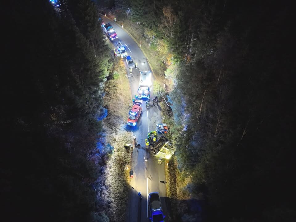 🚒 Schwerer Verkehrsunfall auf der Villacher Alpenstraße Gegen 05:00 Uhr wurden wir gemeinsam mit der FF Judendorf und de